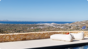 vue depuis la terrasse avec piscine et poires en visuel